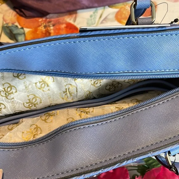 Blue bag bowel travel guess🦋 - Picture 10 of 16